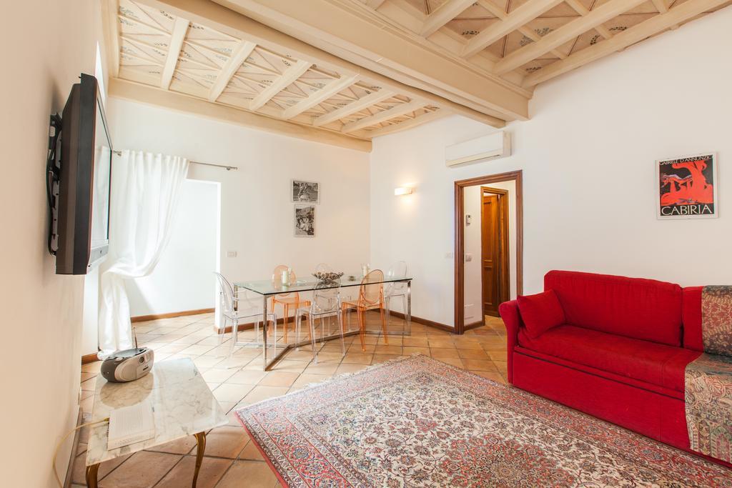 A Window On Pantheon Apartment Rome Exterior photo