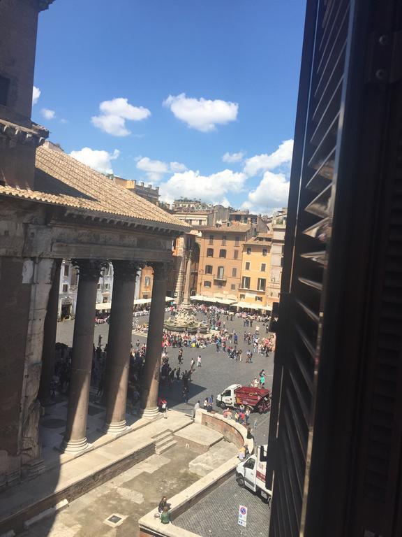 A Window On Pantheon Apartment Rome Exterior photo